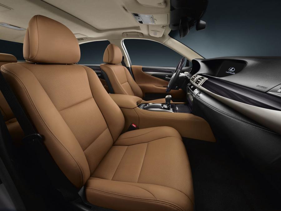  Lexus LS460L 2012 года  (EU) (фото 2 из 12)